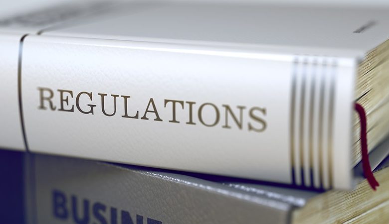 تأثير انهيار FTX.. المنظمون يستهدفون منصات التداول الرقمية في جميع أنحاء العالم