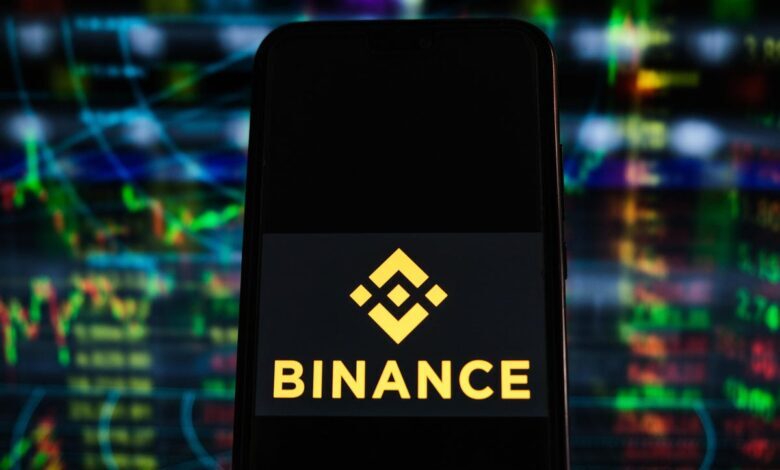 Circle and Silvergate Bank Troubles Prompt Binance to Convert Recovery Funds to Crypto