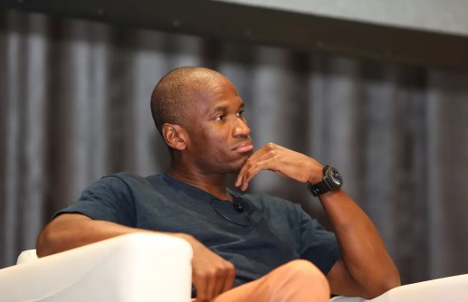 Crypto Billionaire Arthur Hayes: If this Happens, Bitcoin May Lose All of Its Recent Gains