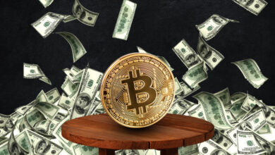 "الدولرة" مقابل العملات الرقمية: تحدّي نحو المستقبل المالي