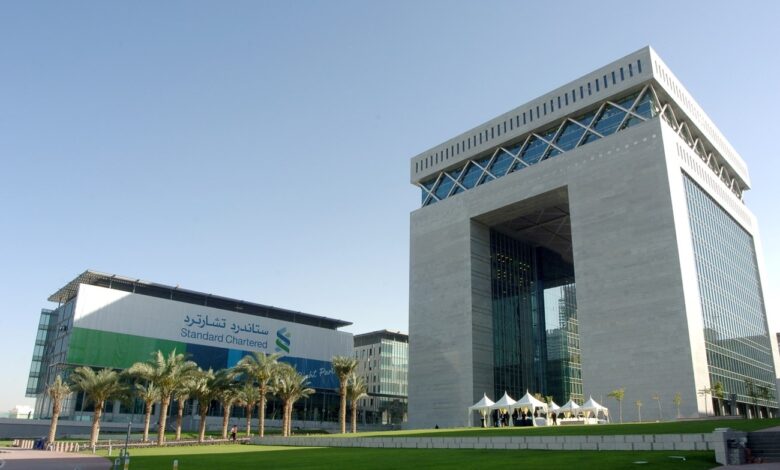 مركز دبي المالي و"ستاندرد تشارترد" يوقعان مذكرة تفاهم في مجال الأصول الرقمية