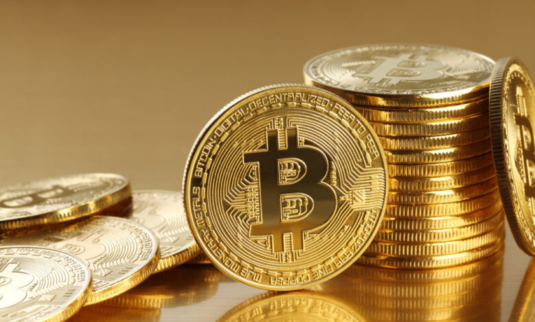 لأول مرة منذ عامين.. البيتكوين تمثّل نصف القيمة السوقية الإجمالية للعملات الرقمية