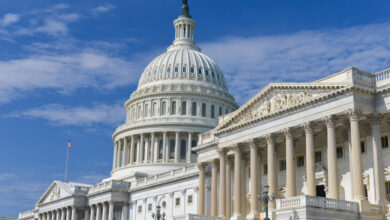 مطالبة حثيثة من الكونجرس بتنفيذ اللوائح الضريبية لقطاع العملات الرقمية