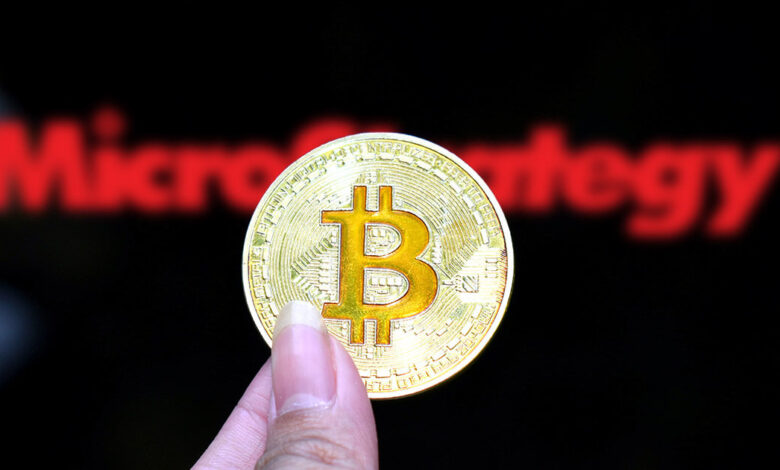 "مايكروستراتيجي" ترفع حيازتها من البيتكوين.. فكم بلغت؟