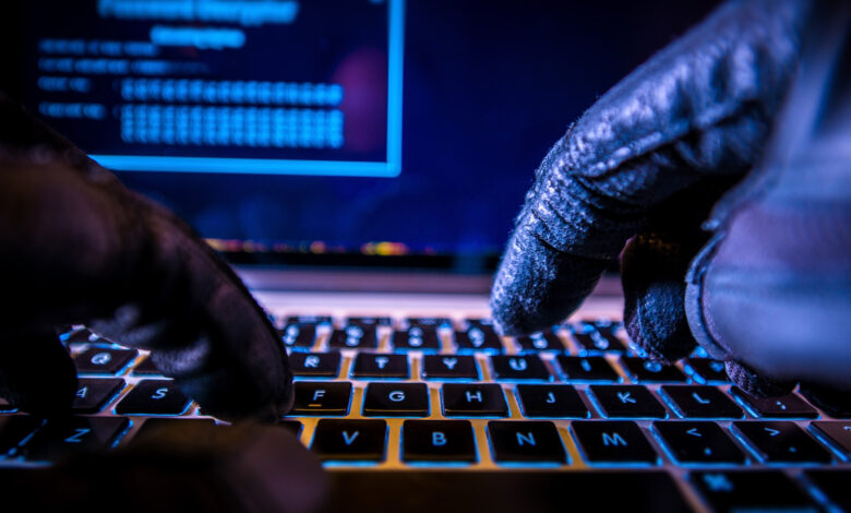 مجموعة "لازاروس" تقف خلف اختراق منصة "Stake"