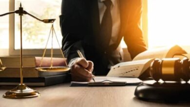 "أوين إيه آي" و"مايكروسوفت" متهمان بسرقة أعمال غير روائية لتدريب الذكاء الاصطناعي