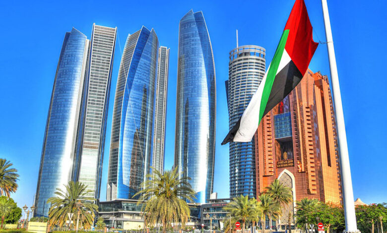 الشركات الإماراتية تضع تنظيم الذكاء الاصطناعي على رأس أولوياتها
