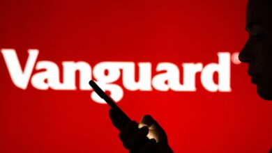 مستثمرو فانغارد يهددون بإغلاق حساباتهم بعد حظرها صناديق ETF