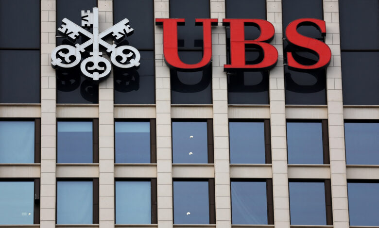 بنك UBS السويسري يسمح لبعض العملاء بتداول صناديق ETF بشروط معينة