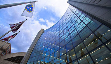 هيئة الأوراق المالية توسّع نطاق رقابتها لتشمل مجال التمويل اللامركزي