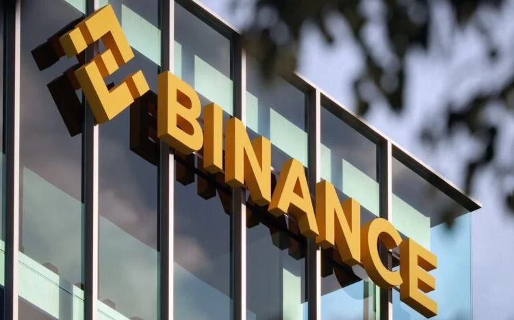 "بينانس" تعلّق مؤقتاً عمليات السحب على شبكة سولانا