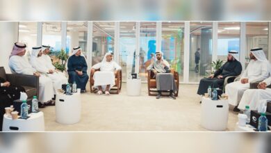 حكومة دبي تعزز تبني الذكاء الاصطناعي من خلال اجتماع يضم 33 جهة حكومية