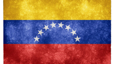 فنزويلا تسرّع وتيرة التحول إلى العملات الرقمية مع عودة عقوبات النفط الأميركية
