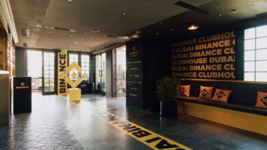 Binance blockchain News crypto purchases Compliance Google Pay apple pay Worldpay crypto news