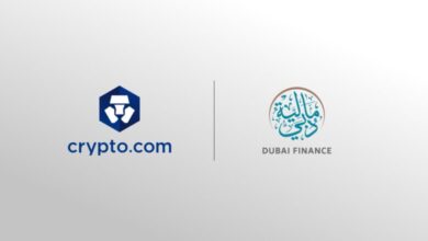 شراكة بين "مالية دبي" و"كريبتو.كوم" لتمكين الدفع بالعملات الرقمية للخدمات الحكومية